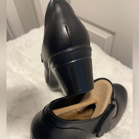 Clarks Women's Emslie Lulin Mary Jane Pump Black Size 9 1/2 M NWT - Picture 11 of 13